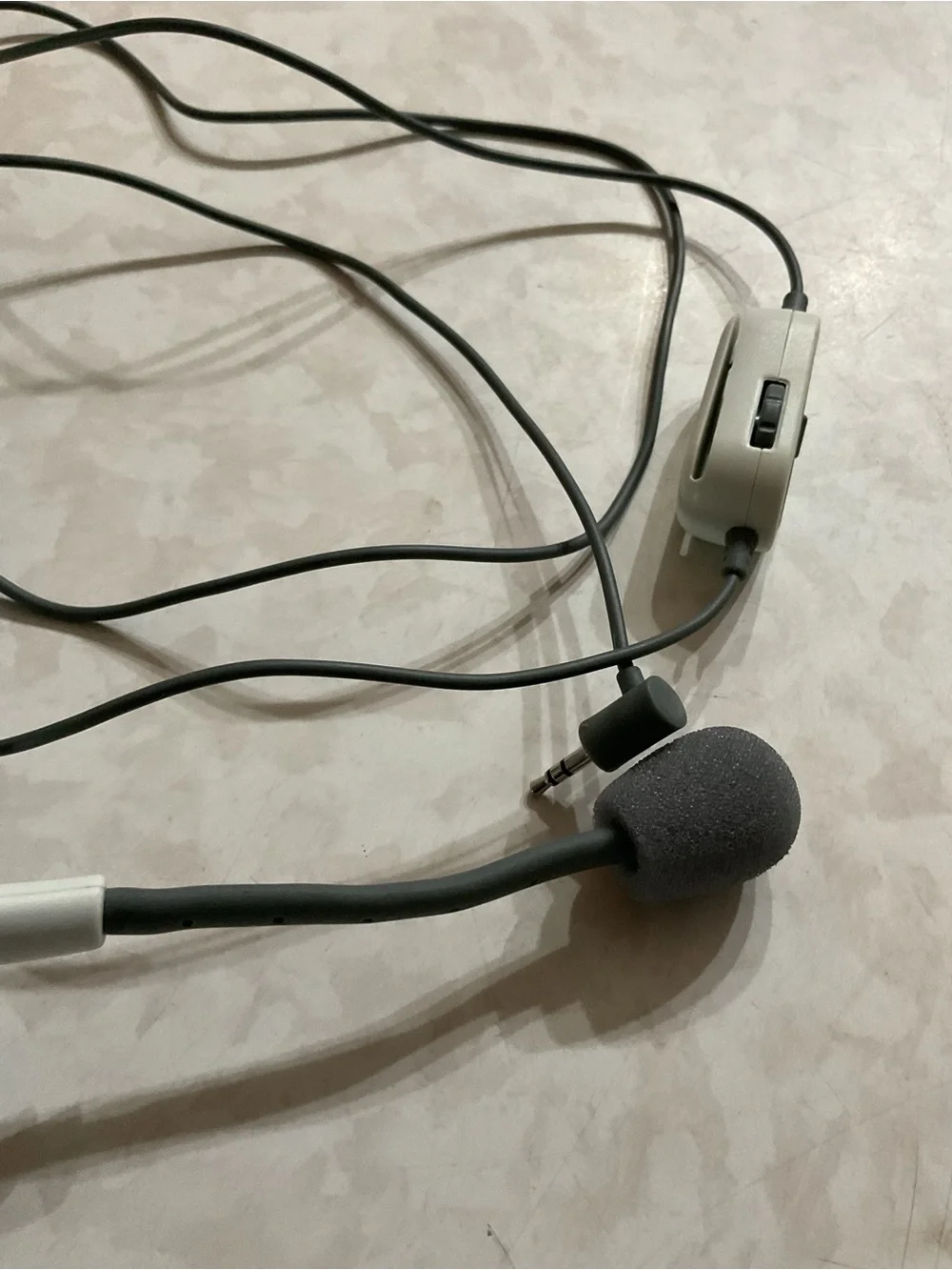 Xbox 360 Stereo Headset - White and Black